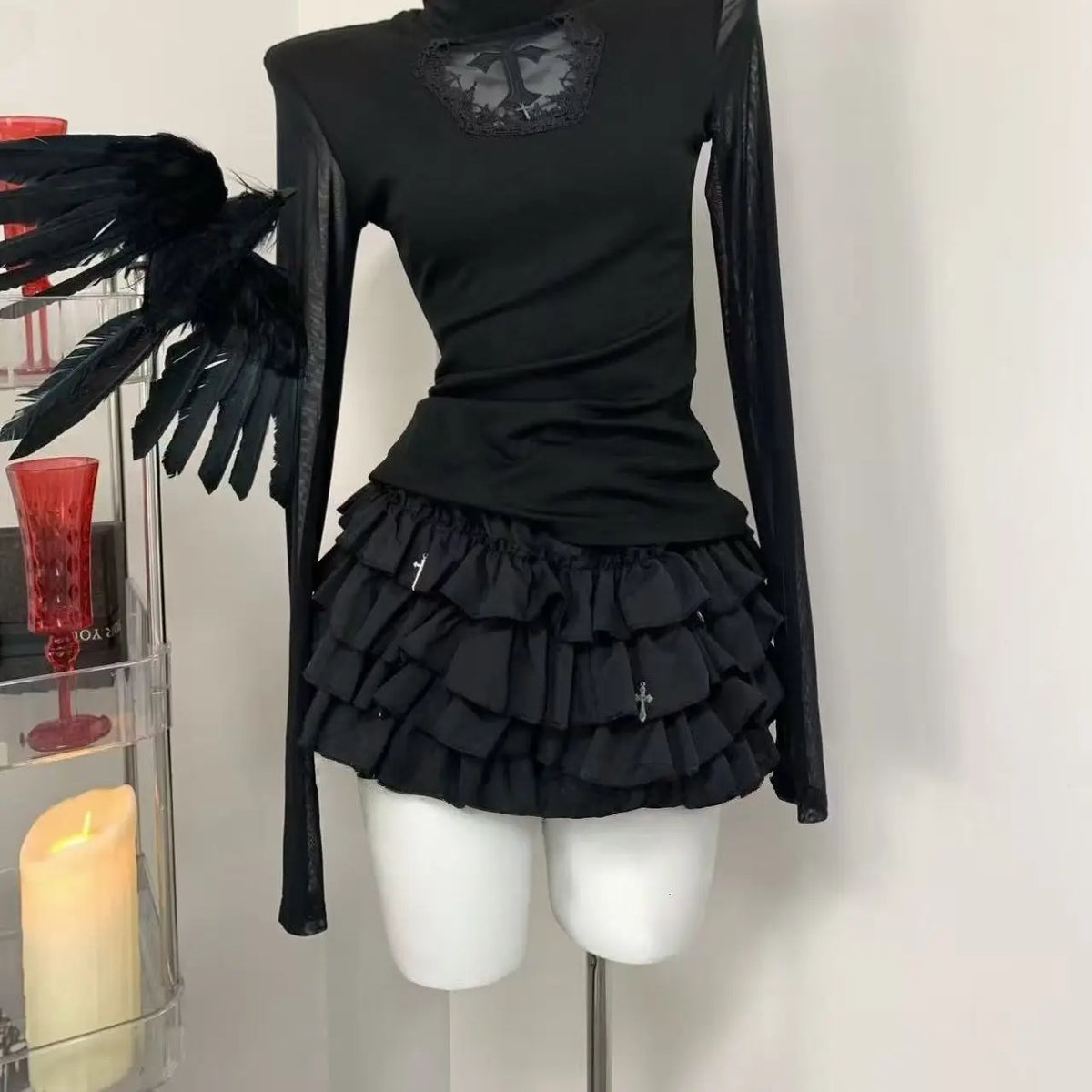 Women Skirts Tiered Ruffles Mini Skirt Cross Charms Built-in Shorts Kawaii Japanese Skort Gothic Punk Y2K Girl Harajuku 90s Sexy