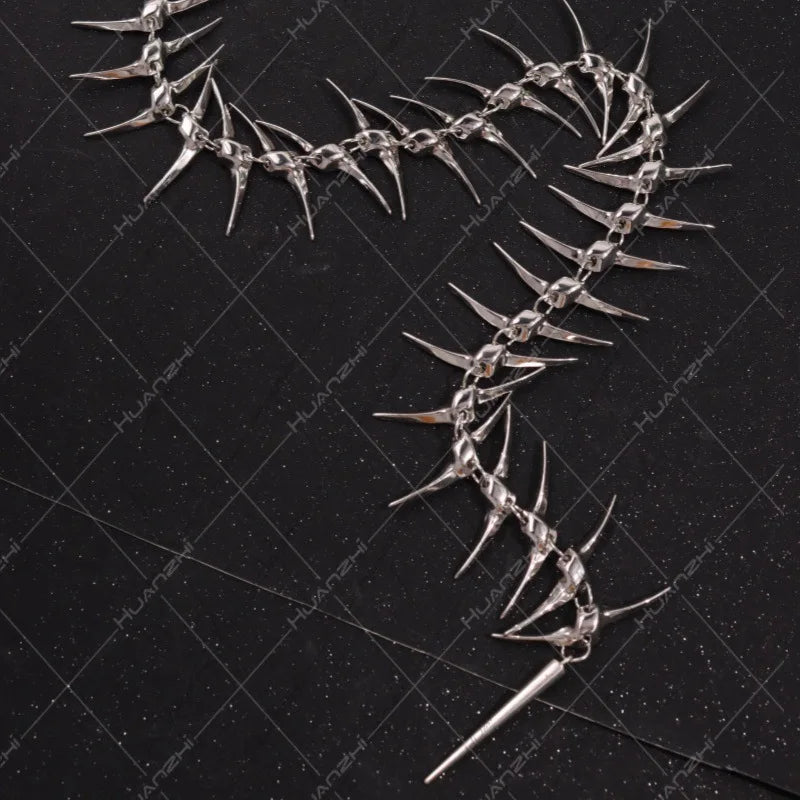 Unique Design Punk Style Spine Bone Back Chain Necklace Women Exaggerated Personality Retro Hip Hop Body Chain Jewelry Gift