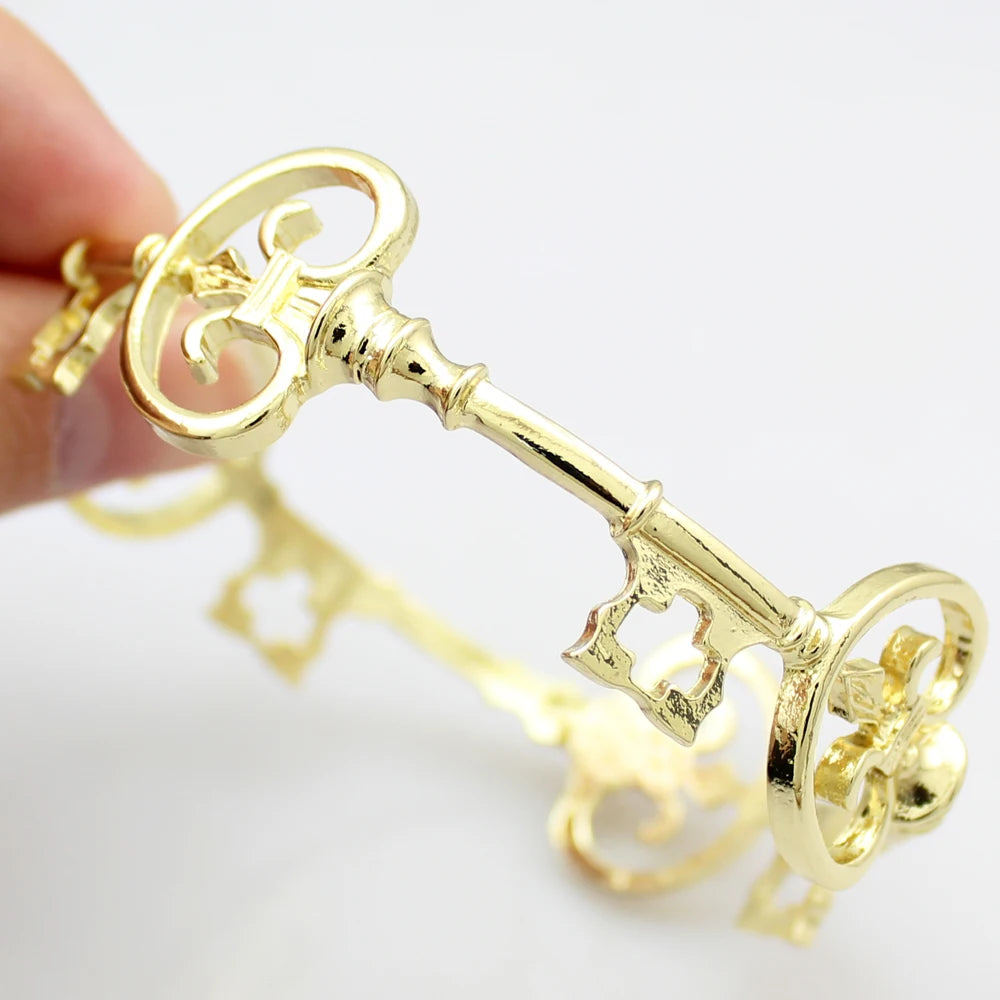 Vintage Victorian Skeleton Key Bracelet Women Man Fashion Lucky Cuff Bangle Anime HipHop Punk Charm Jewelry Creative Accessories