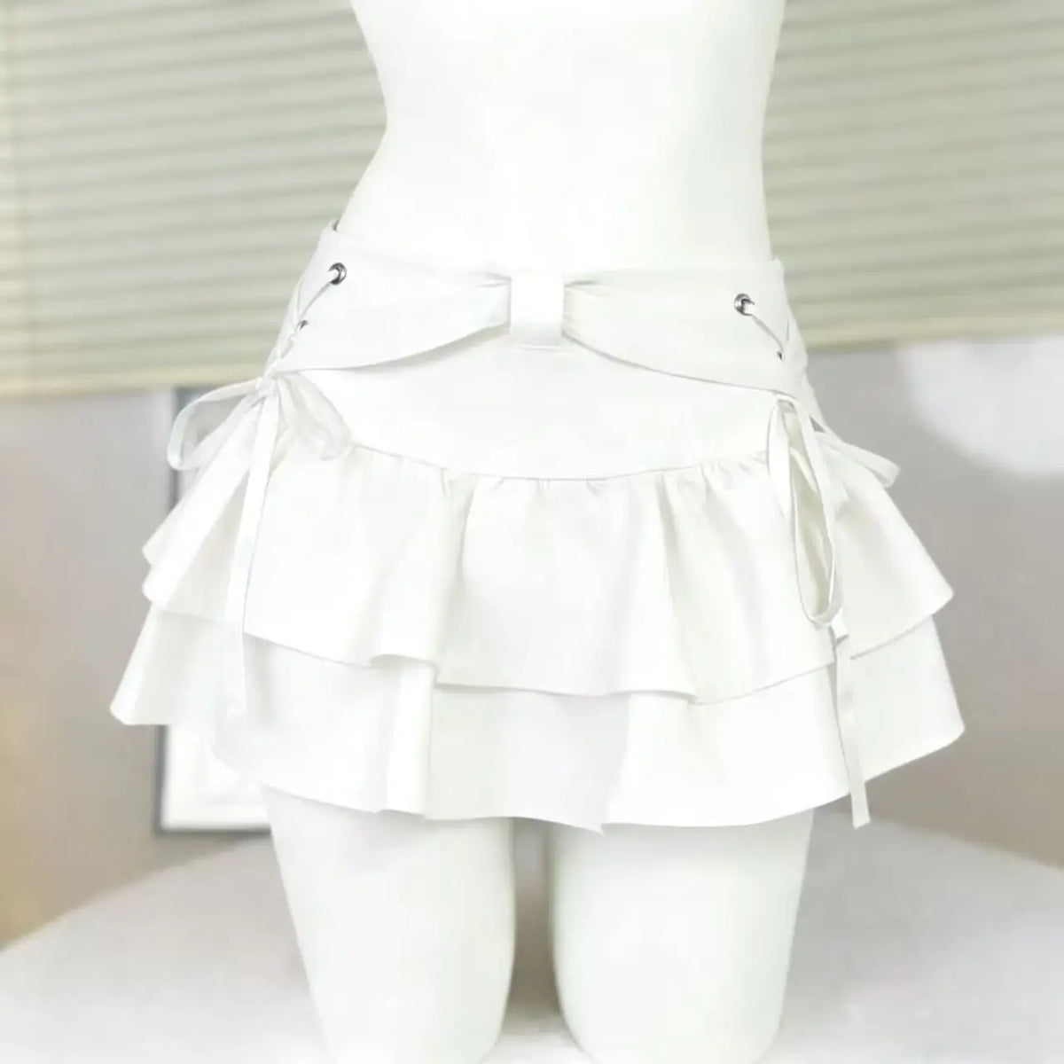 Women Skirts Tiered Ruffles Mini Skirt Cross Charms Built-in Shorts Kawaii Japanese Skort Gothic Punk Y2K Girl Harajuku 90s Sexy