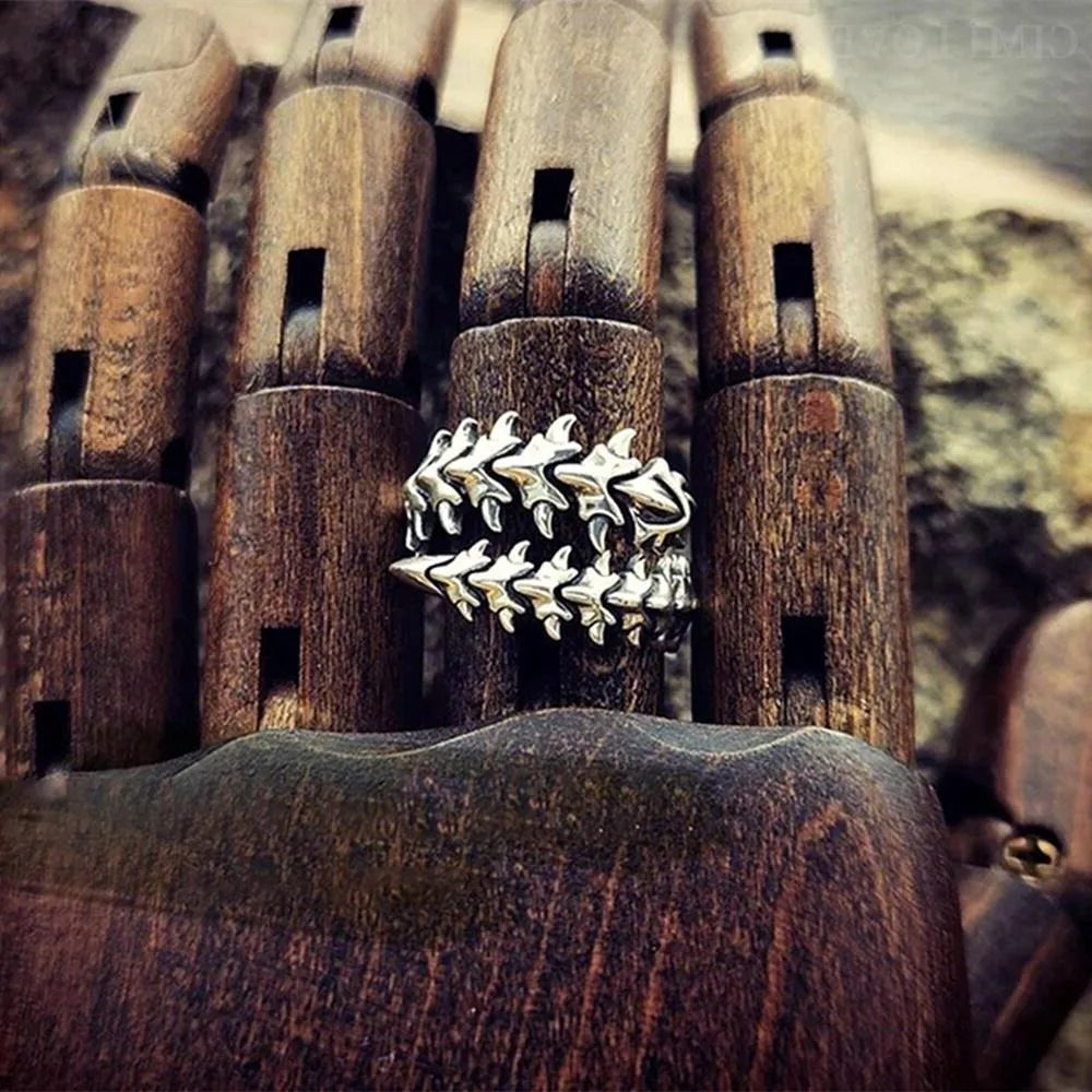 Gothic Antique Silver Keel Spine Rings For Women Men Hyperbole Centipede Open Ring Hip Hop Jewelry Y2K Fashion Kaneki Ring